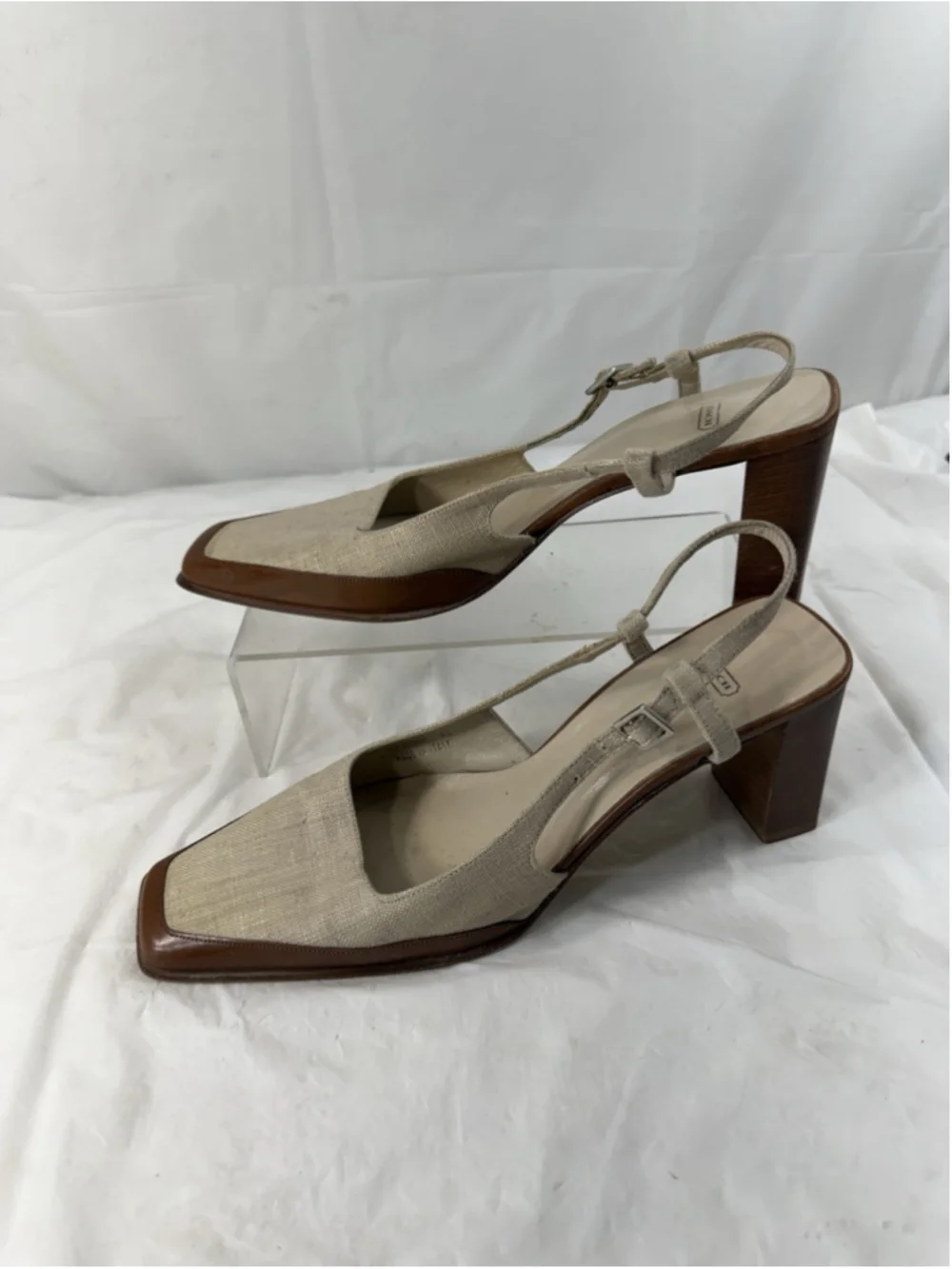 Coach Maddie neutral linen leather square toe slingback heels Sze 6.5 Italy Pump - Picture 2 of 15